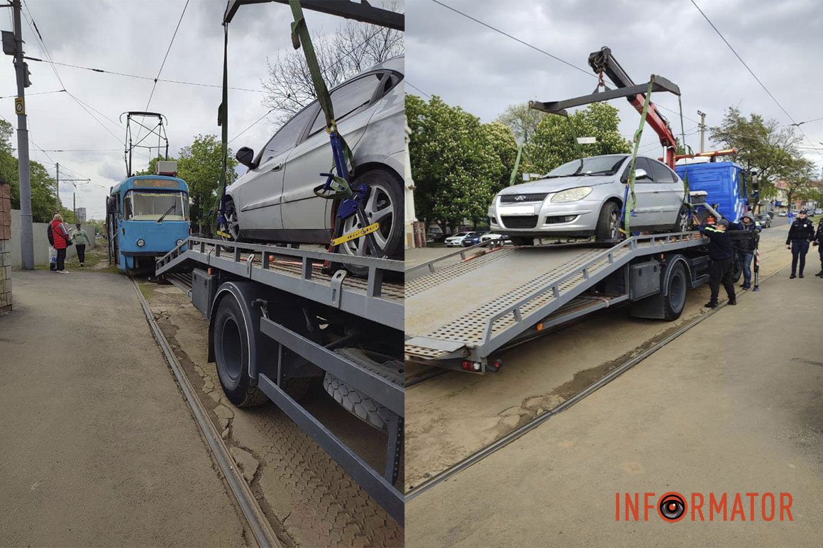 Інспектори приїхали на місце, зафіксували порушення та евакуювали автівку на штрафмайданчик Інспектори приїхали на місце, зафіксували порушення та евакуювали автівку на штрафмайданчик