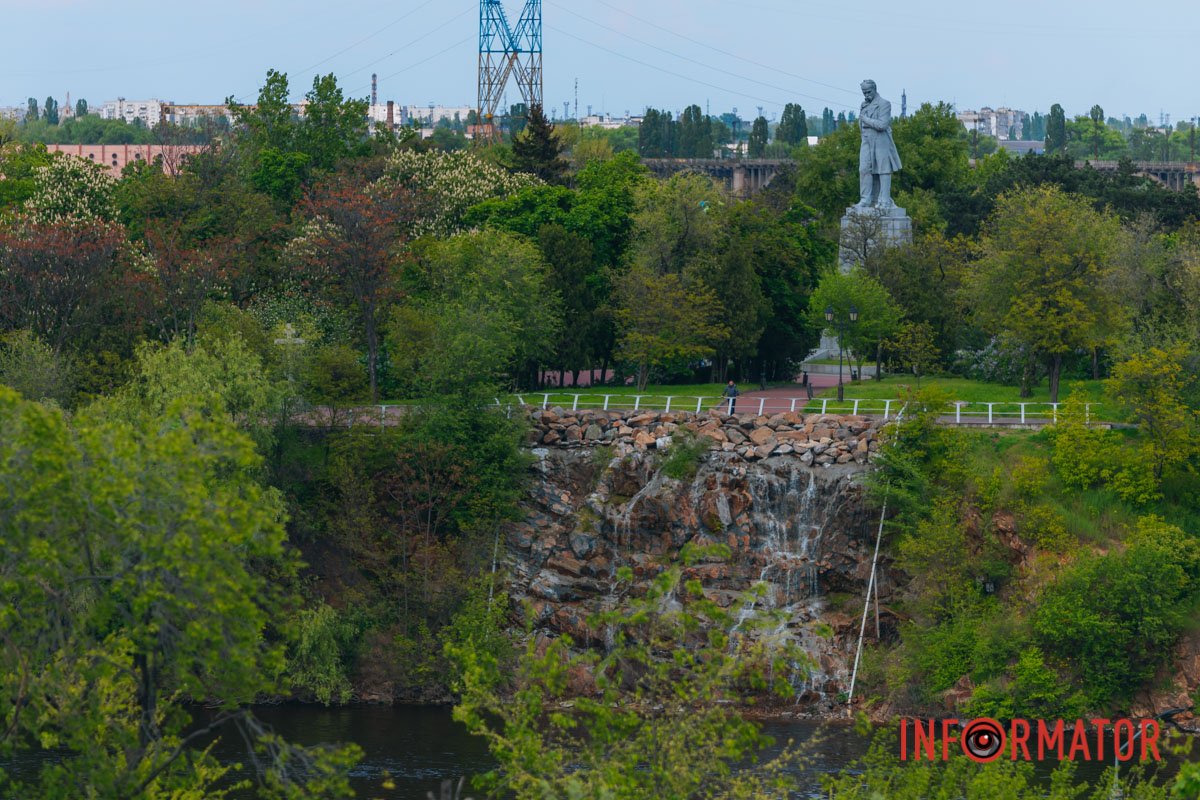 Монастирський острів