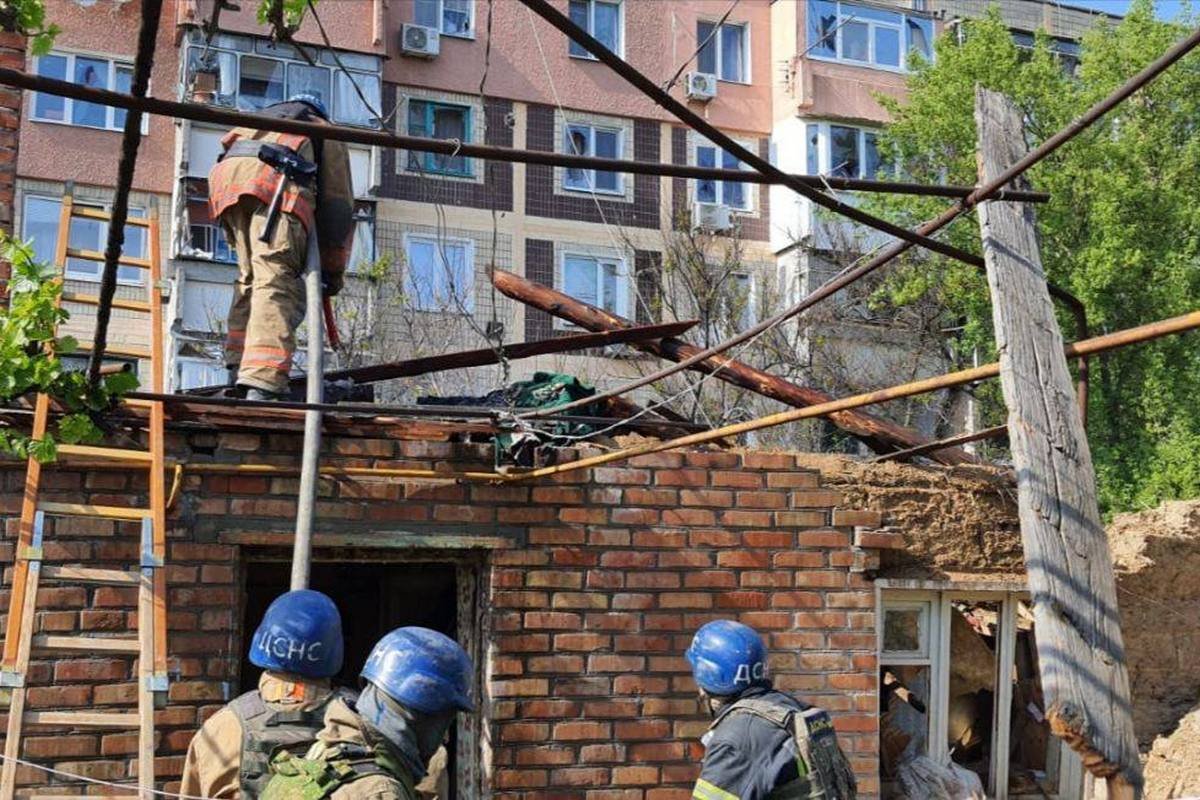 Відомо про трьох постраждалих. Серед них – 14-річна дівчина