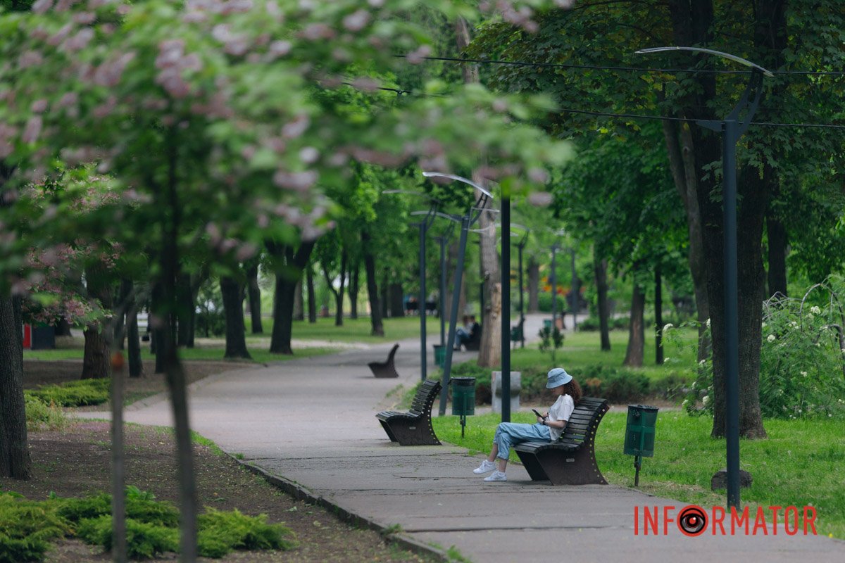 Приємно посидіти у парку 