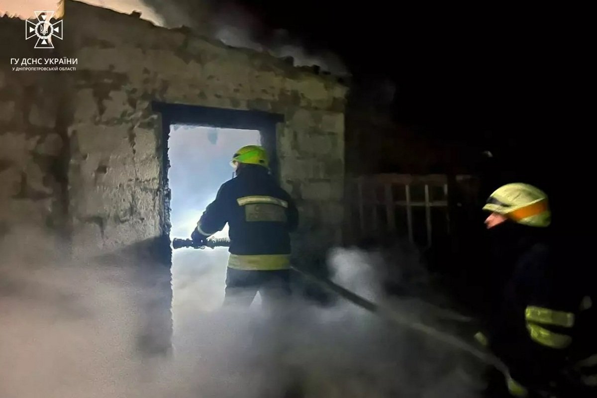 Загорівся одноповерховий будинок