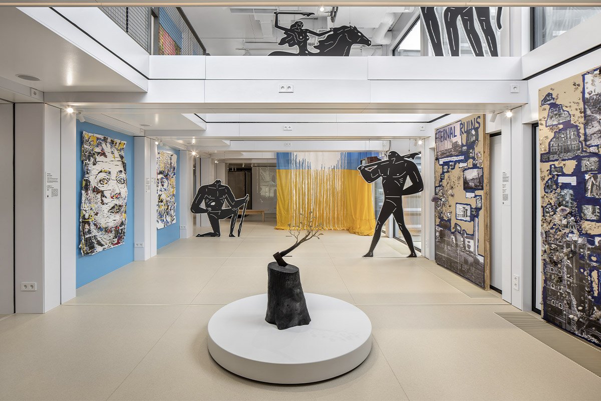 Тут організують виставку робіт світових та українських художників