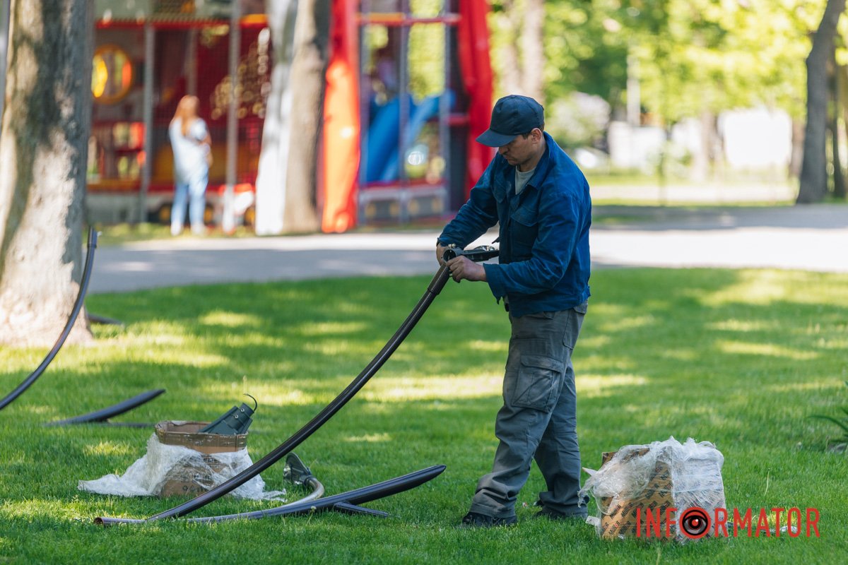 Збирають лаву