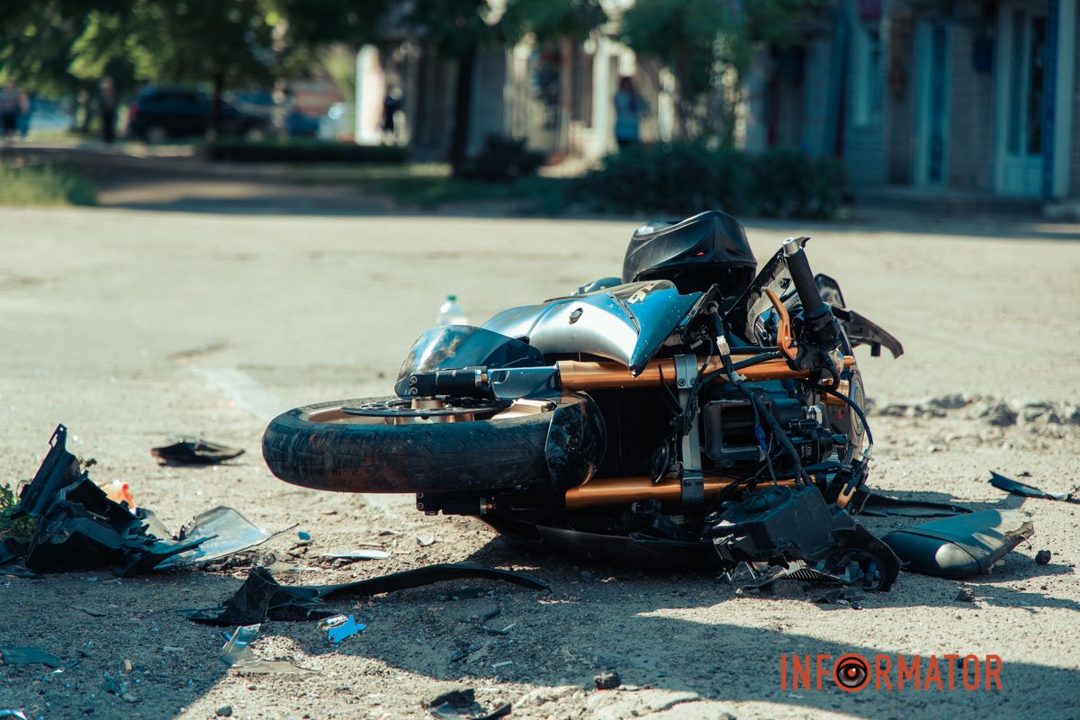 Дорогу не поділили мотоцикліст та ВАЗ