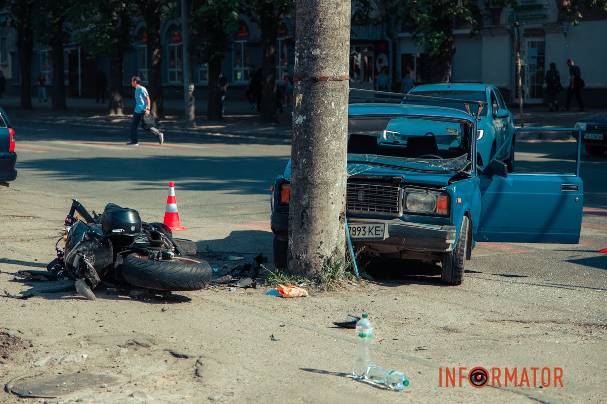 ДТП на перехресті вулиць Титова та Академіка Янгеля 