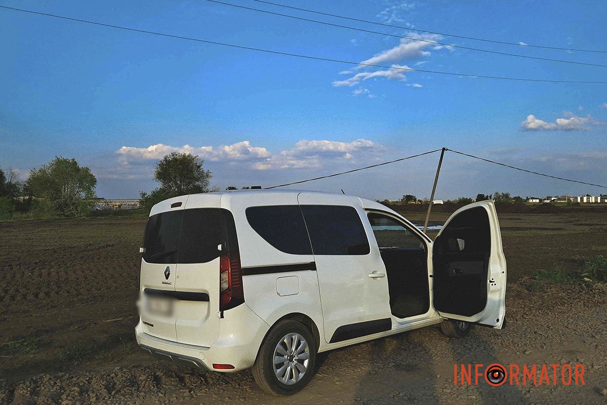 У четвер, 18 травня, на виїзді з Дніпра, біля Донецького шосе, сталася ДТП У четвер, 18 травня, на виїзді з Дніпра, біля Донецького шосе, сталася ДТП