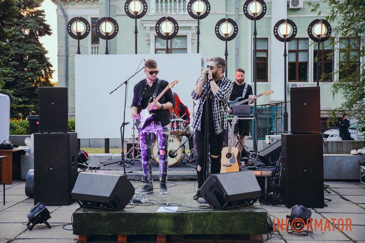 Рок ще живий