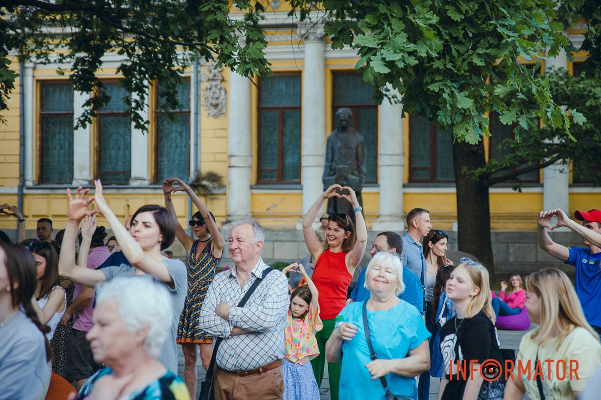 Прийшло щонайменше 70 людей