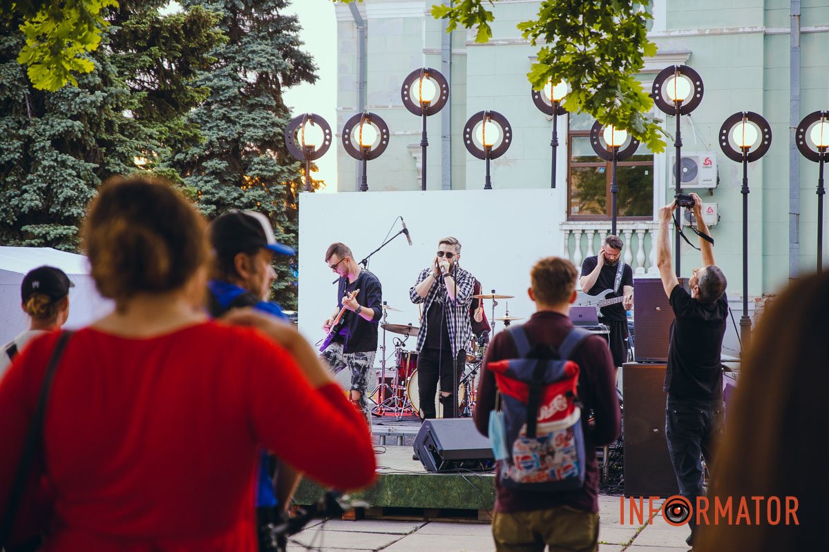 Все готово для вечірнього виступу