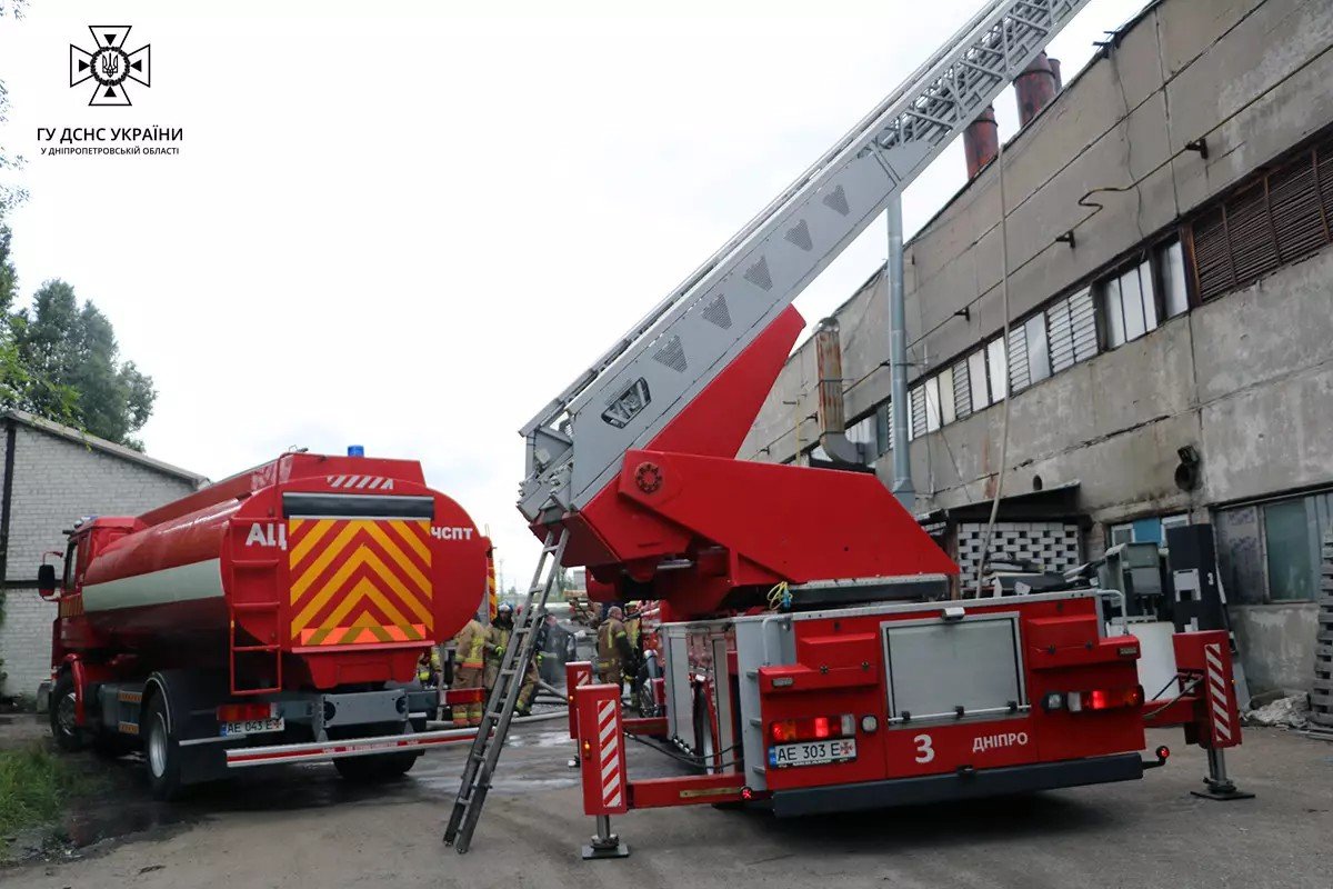 Пожежа на лівому березі Дніпра