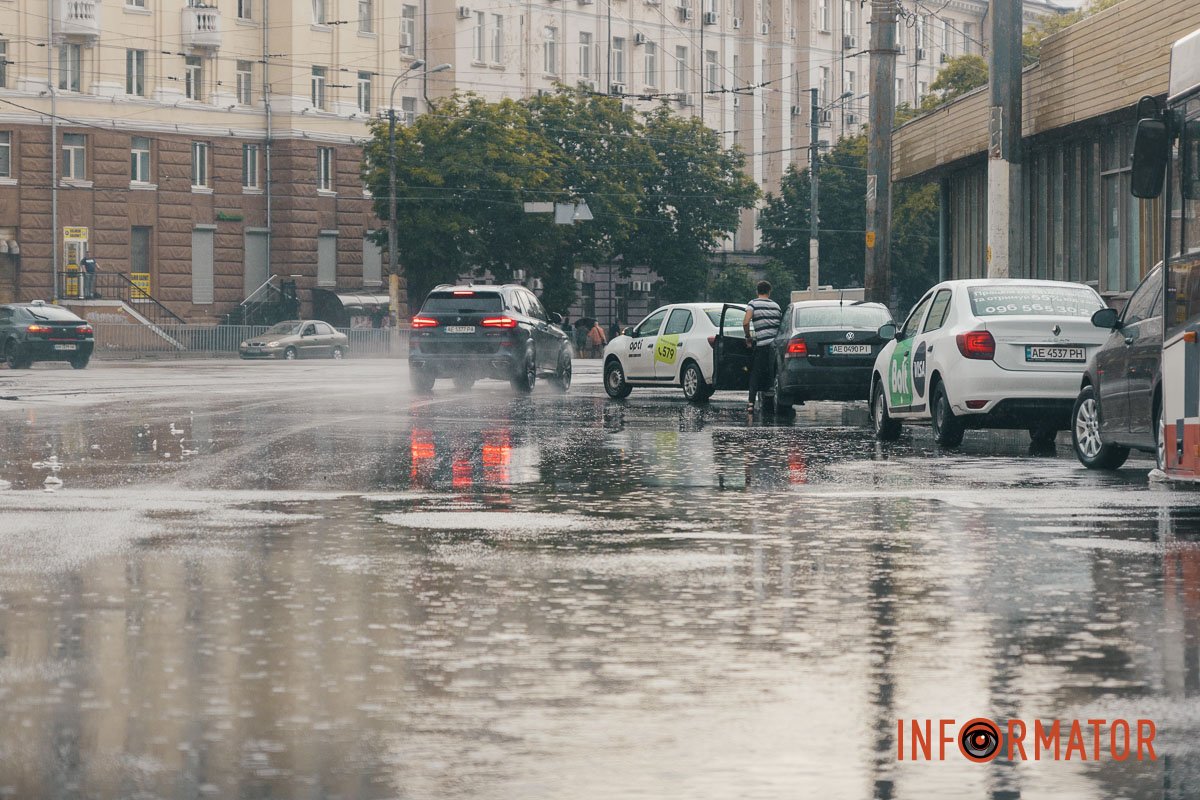 Прямуємо по проспекту Яворницького