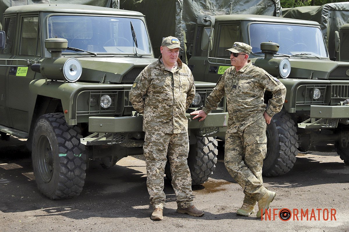 Автівки на фронті - витратний матеріал