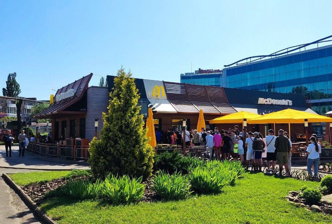 Черги вже є