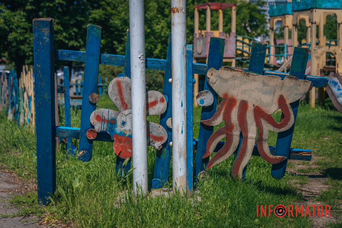 Поставив у куточок