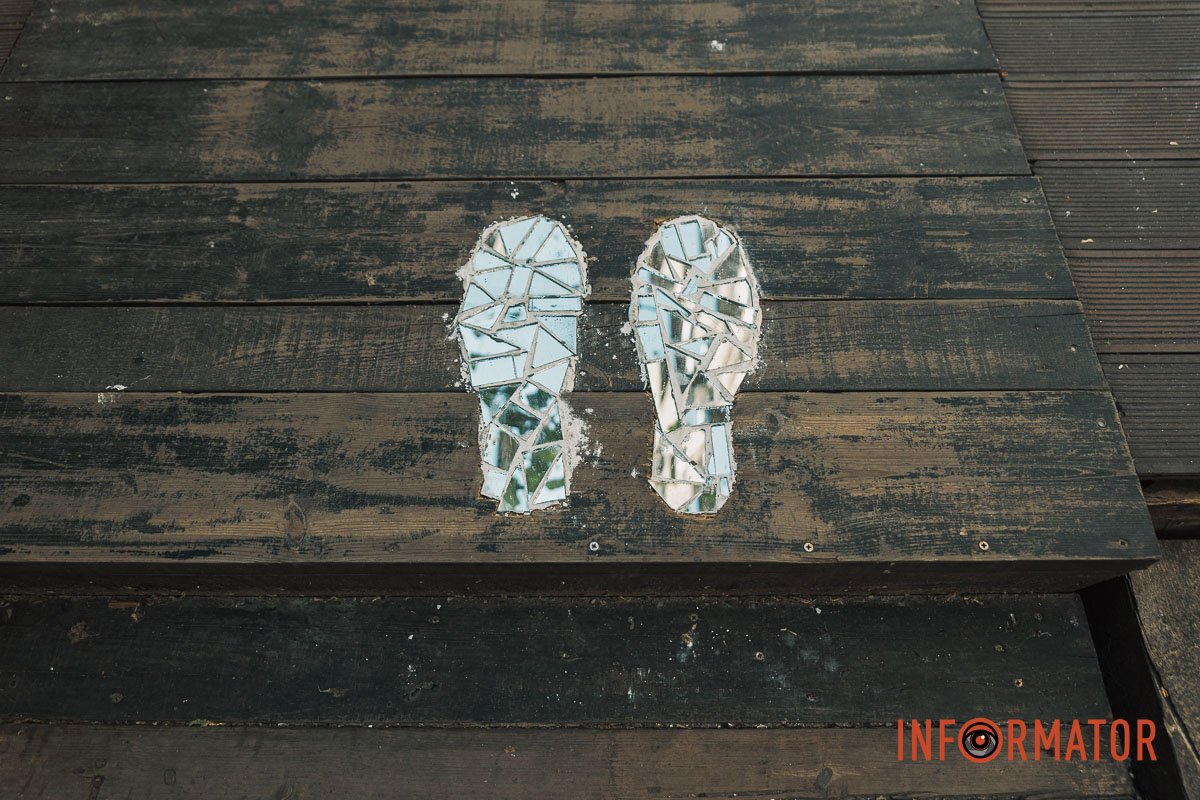 Над нею працювали Альона Загребельна та Віктор Орловський. Над нею працювали Альона Загребельна та Віктор Орловський.