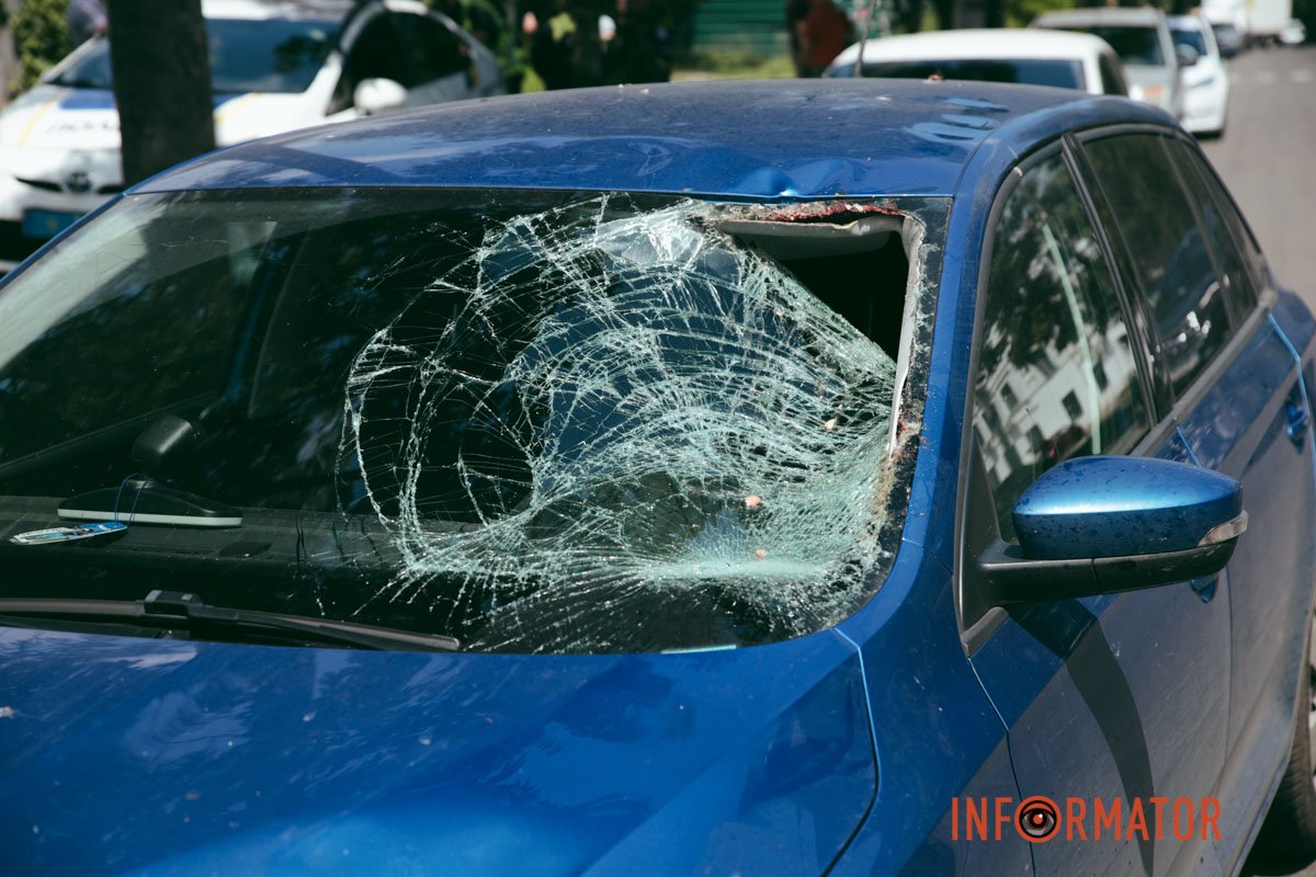 За словами патрульних, він переходив дорогу у недозволеному місці