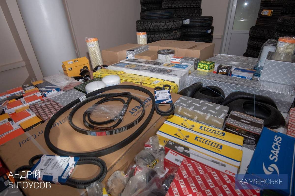 Відремонтовані машини поїдуть на фронт, де будуть виконувати бойові завдання Відремонтовані машини поїдуть на фронт, де будуть виконувати бойові завдання
