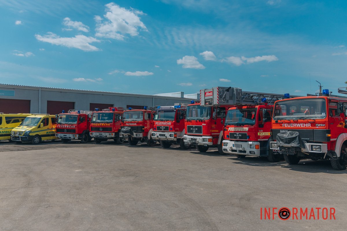 Автопарк рятувальників поповнився спецтехнікою 