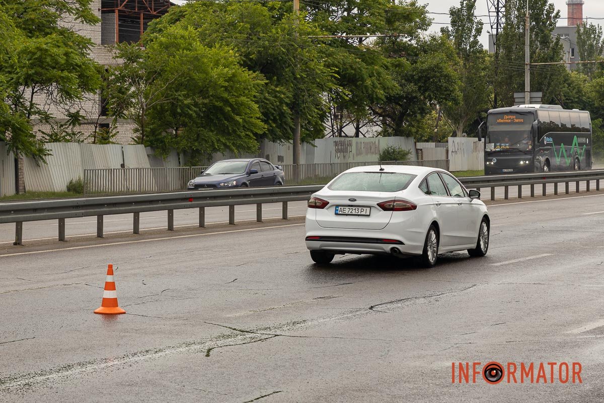 У Дніпрі перехресті вулиць Набережна Заводська та Павлова сталася аварія