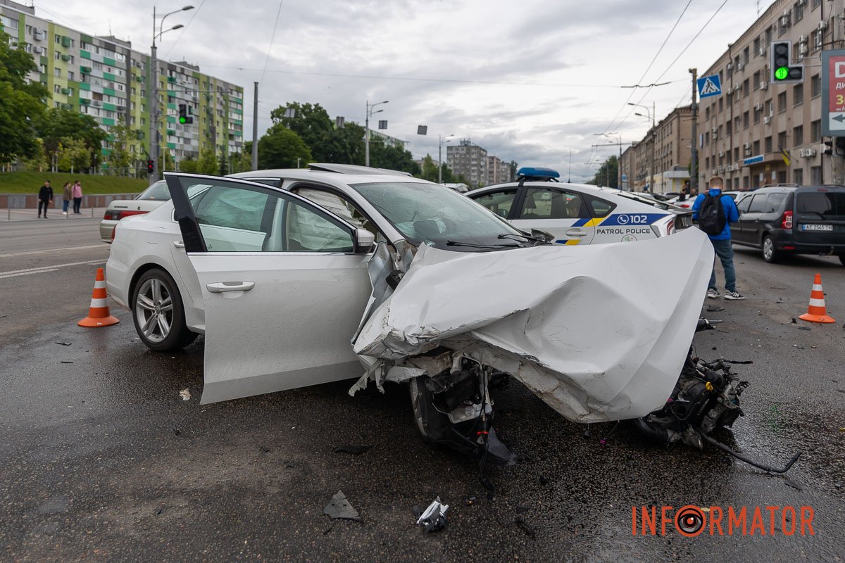 За попередніми даними, Volkswagen виїхав з вулиці Богдана Хмельницького За попередніми даними, Volkswagen виїхав з вулиці Богдана Хмельницького
