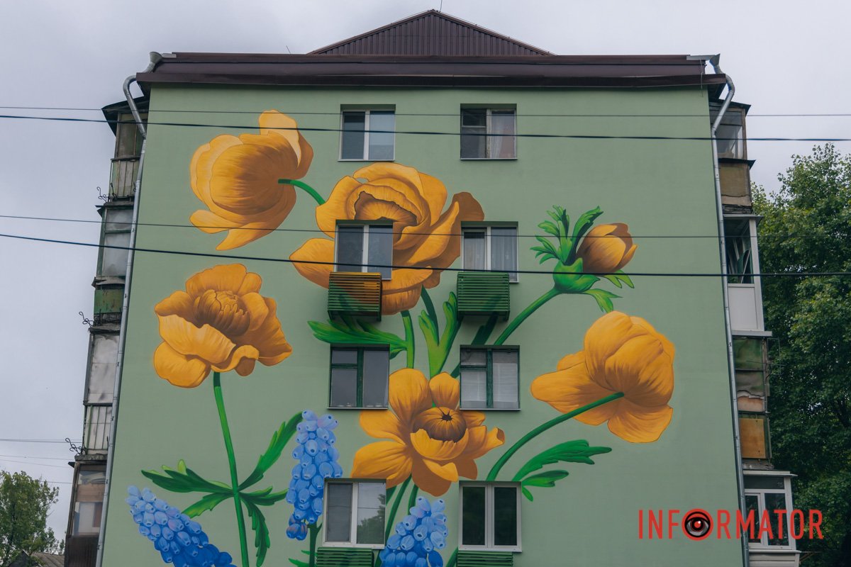 Тут намальовані квіти