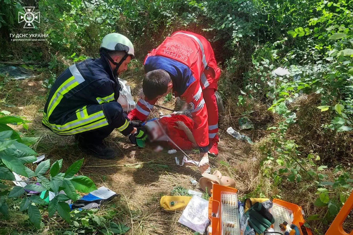 Постраждала пасажирка та водій Постраждала пасажирка та водій