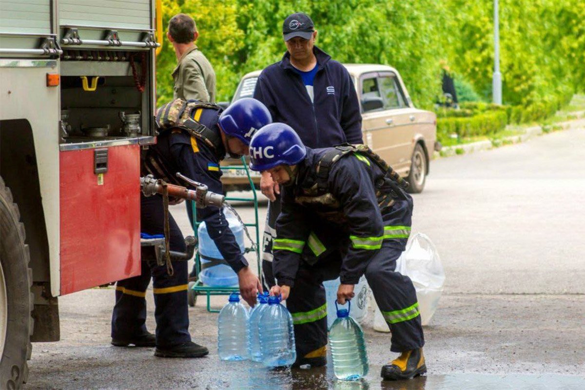 Перші три одиниці техніки прибули вже 15 червня Перші три одиниці техніки прибули вже 15 червня