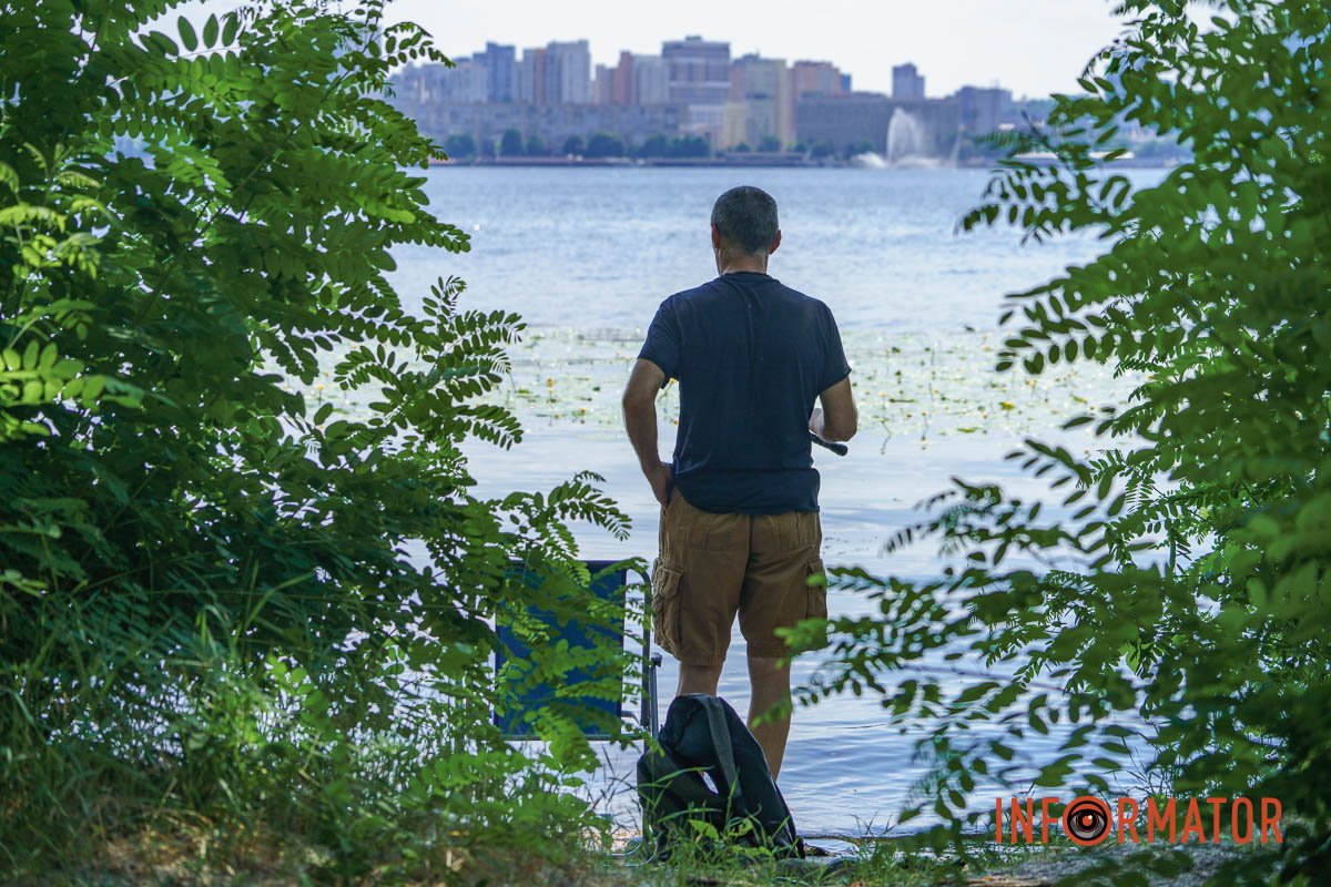 Хтось ризикує рибалити