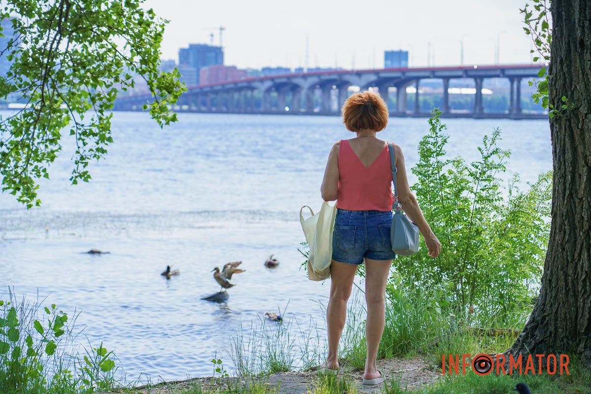 Тільки хлібом не годуйте