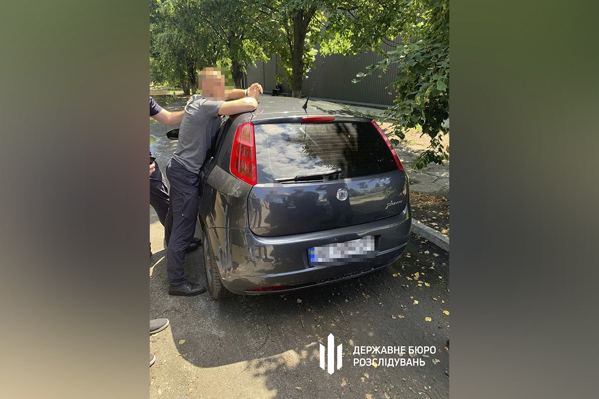 Оплату за “товар” брав готівкою Оплату за “товар” брав готівкою