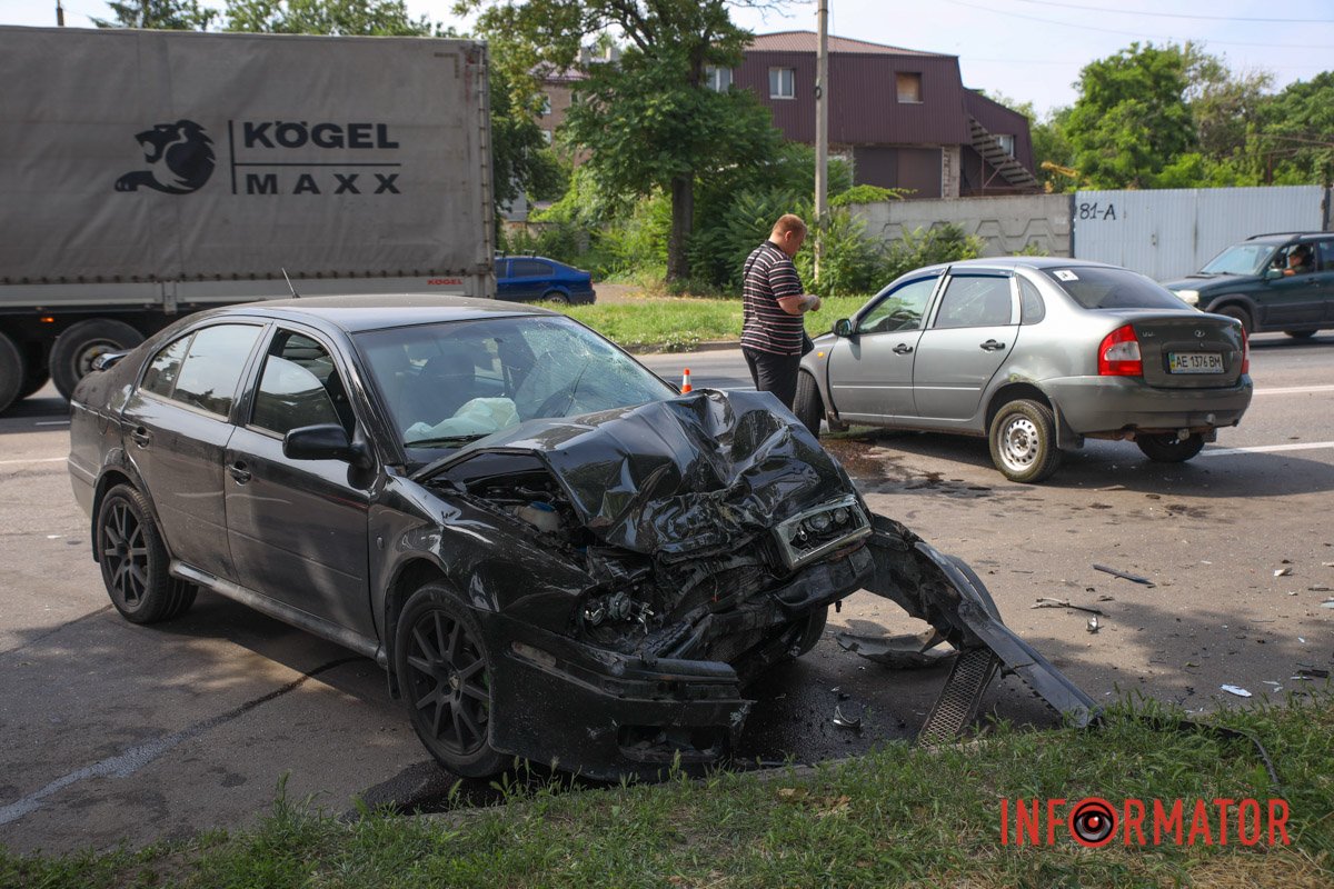 Бензовоз рухався у крайній правій смузі у напрямку проспекту Мазепи