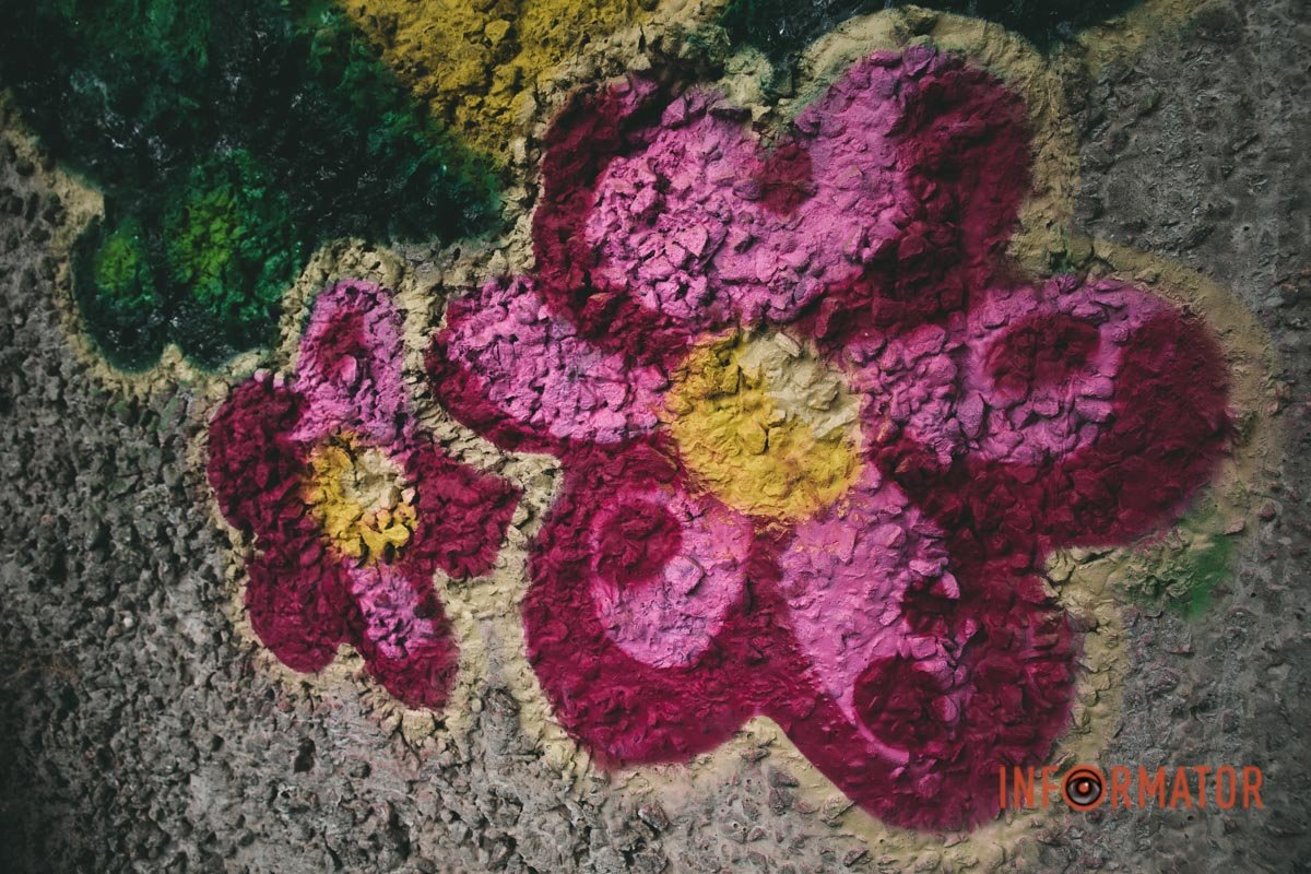 Його намалювала місцева художниця Ліза Його намалювала місцева художниця Ліза