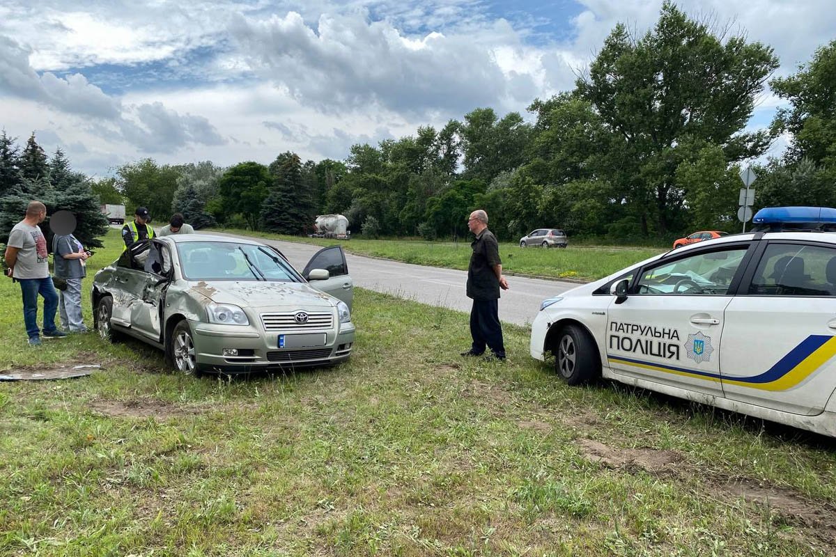 КамАЗ рухався вулицею Гаванською у бік вулиці Німецької по головній дорозі