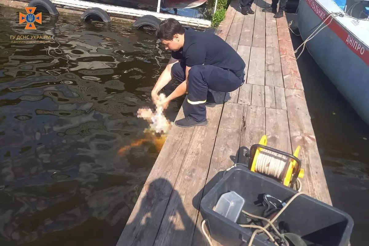 Тіло жінки виявили на глибині 6 метрів та на відстані 35 метрів від берега