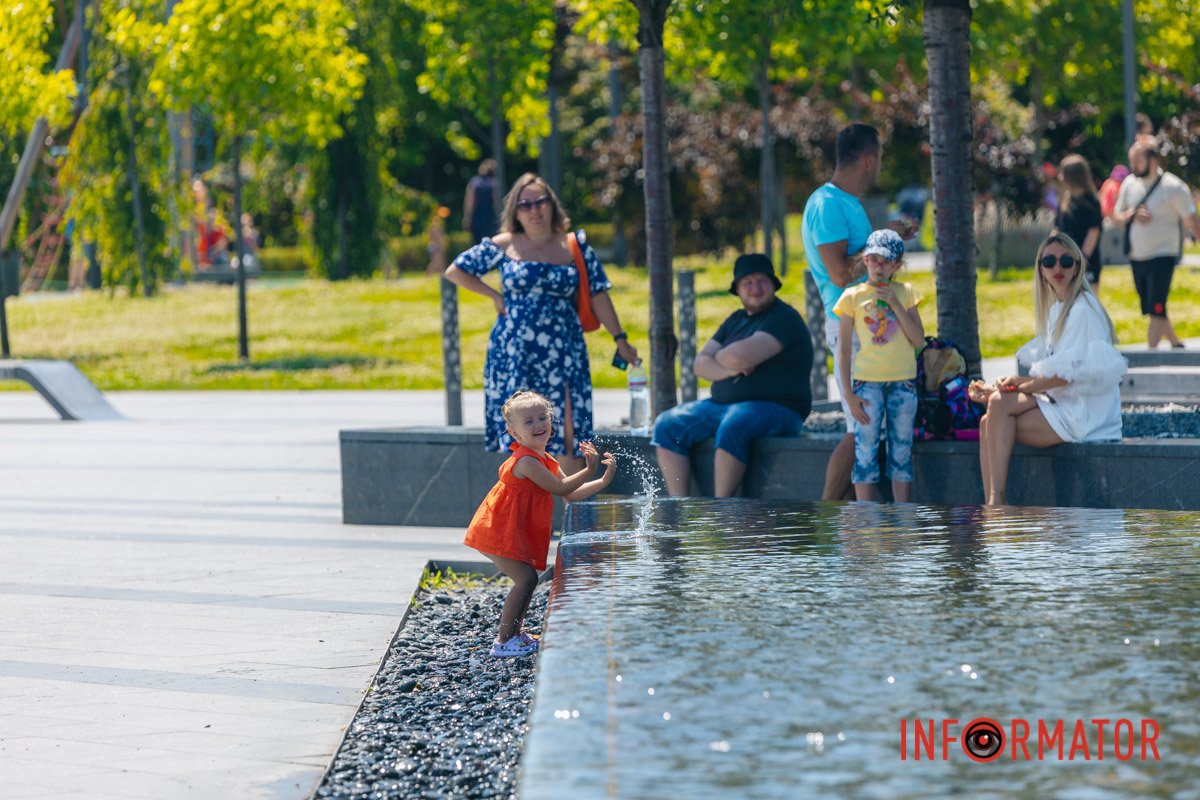 Поруч з фонтаном - приємно