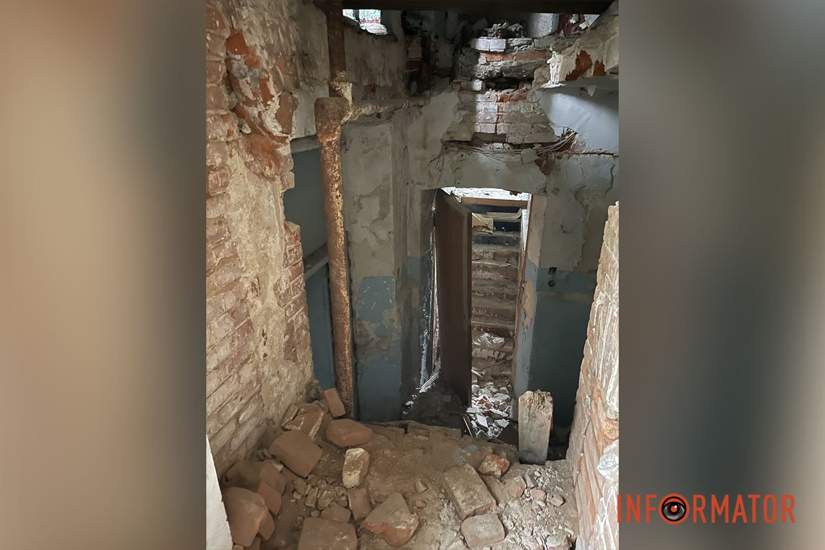 Будівля в аварійному стані