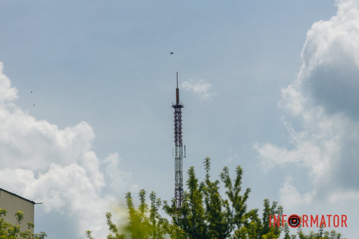 Возвеличується