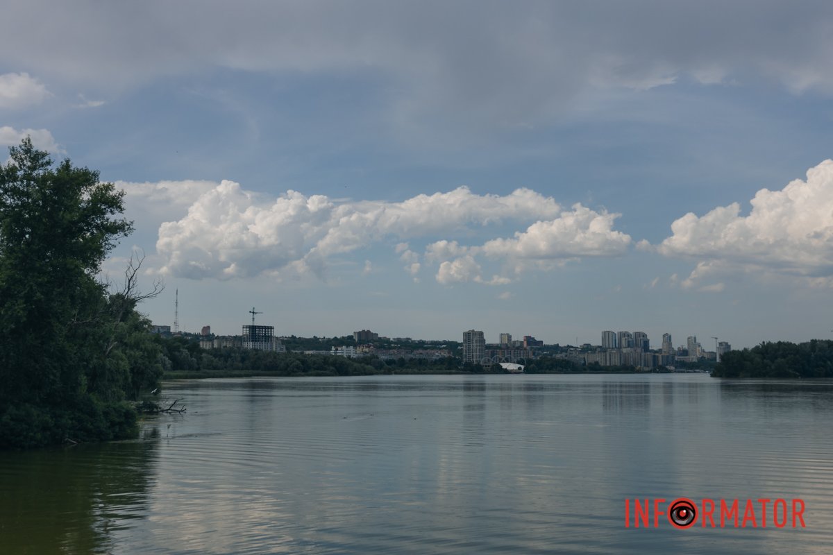 Багато героїв мультфільмів блукали по хмарах