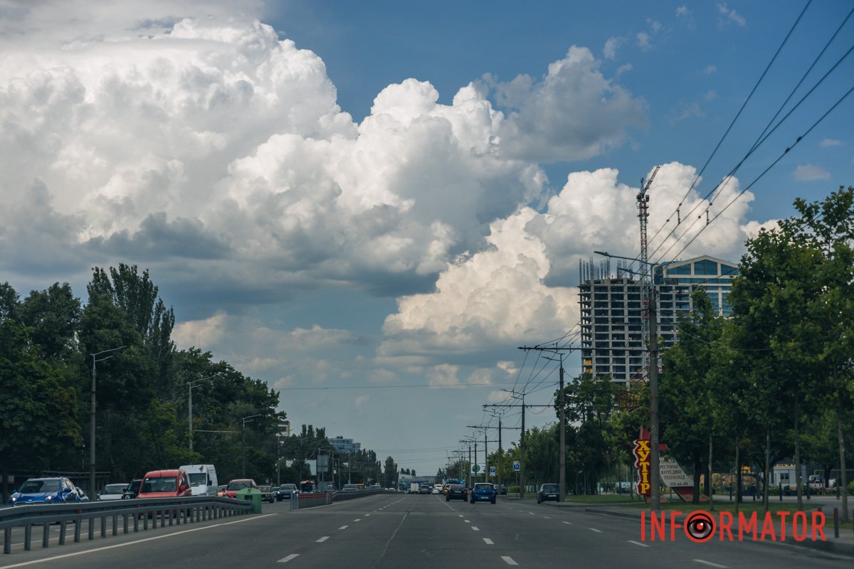 Дуже величезні