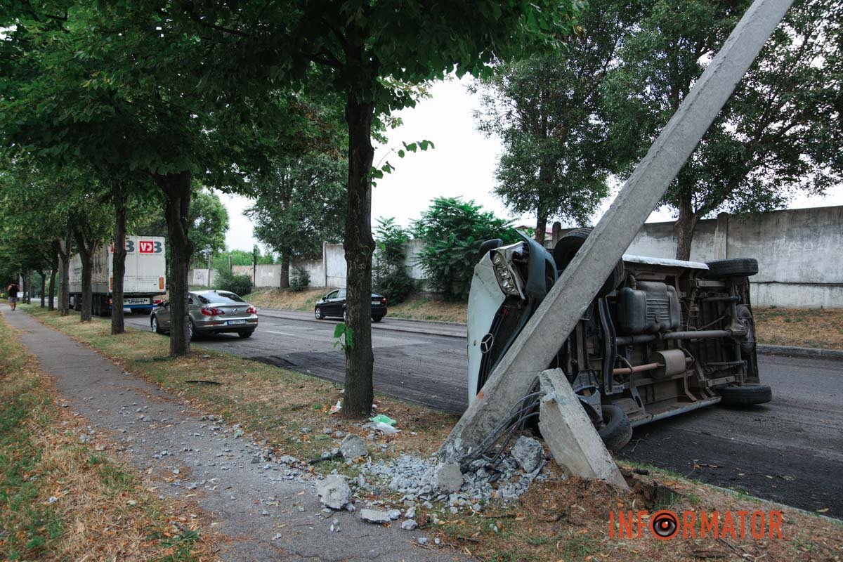 Постраждав пасажир мікроавтобуса Постраждав пасажир мікроавтобуса