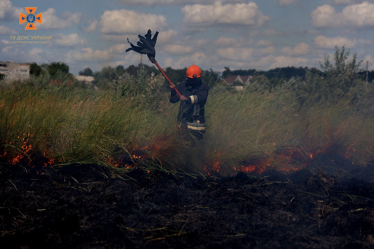 Пожежа на Полтавському шосе у Дніпрі