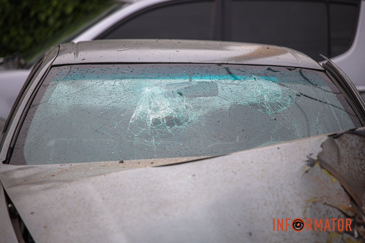 Постраждали водій та пасажир Nissan Постраждали водій та пасажир Nissan