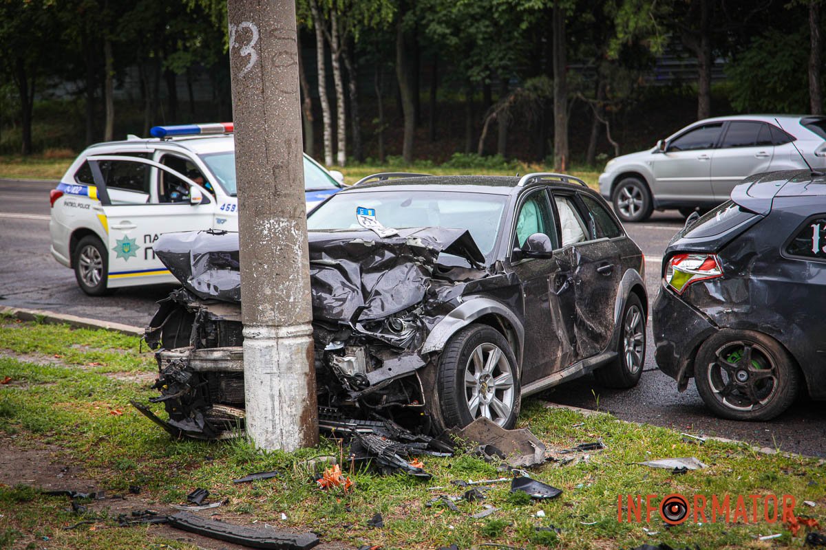 Біля АЗС "ОККО" машини зіткнулись 