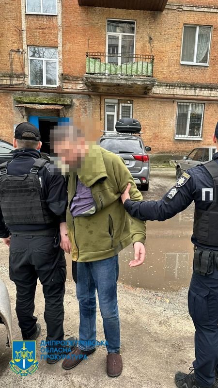 Діти в родині хрещеної, а їхній батько чекає на суд Діти в родині хрещеної, а їхній батько чекає на суд