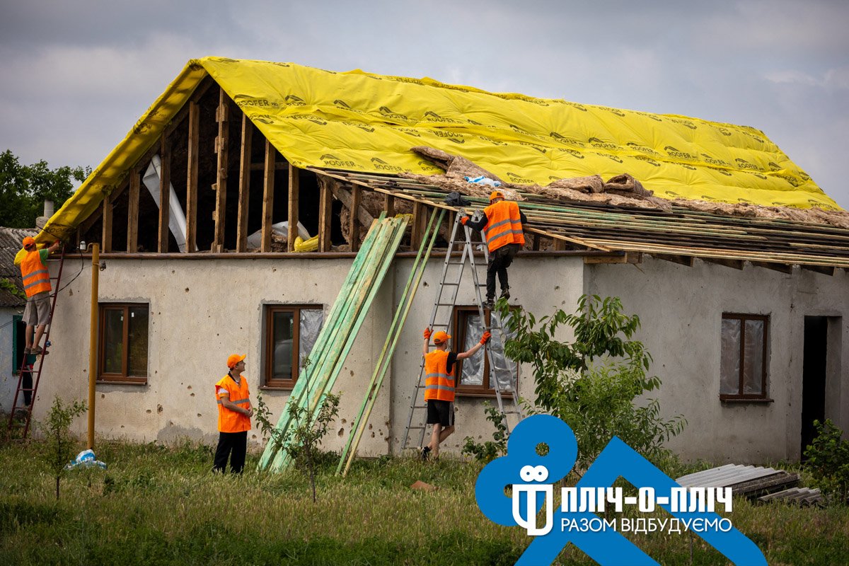 Проєкт «Пліч-о-пліч» – всеукраїнський