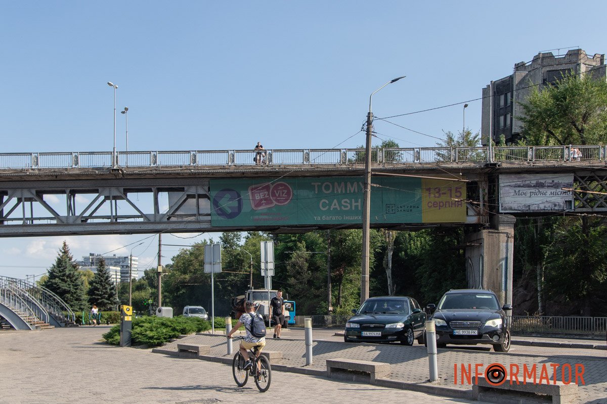 Чоловіка доставили до лікарні Чоловіка доставили до лікарні
