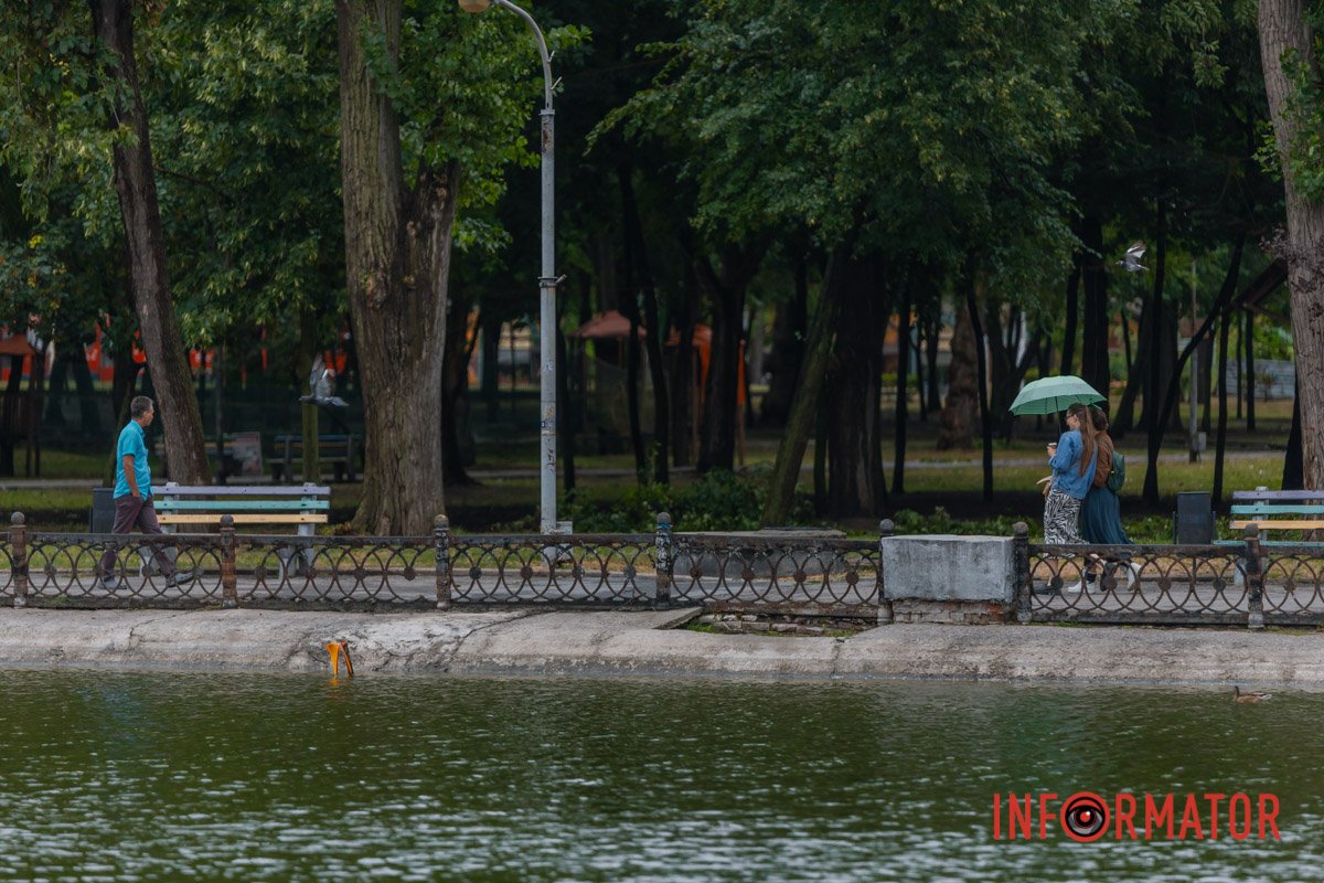 Без парасольки нікуди