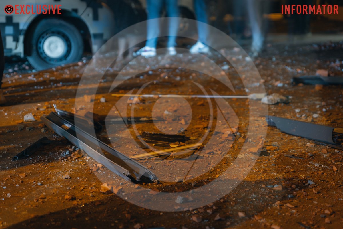 Поліція очепила декілька кварталів навколо місць "прильотів"