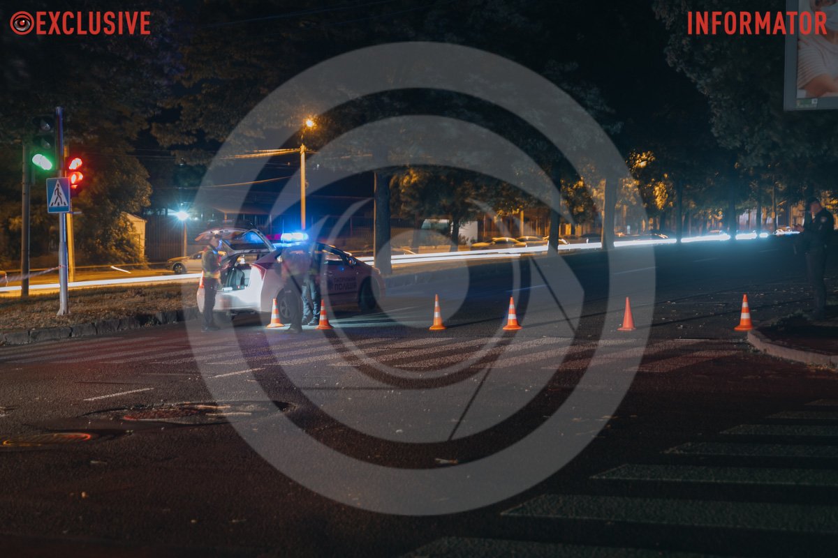 Вулиці навколо перекрила поліція