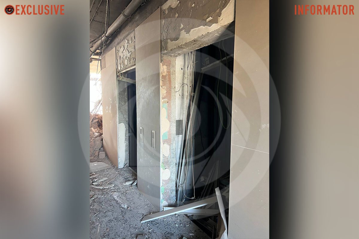 На месте работают коммунальщики На месте работают коммунальщики